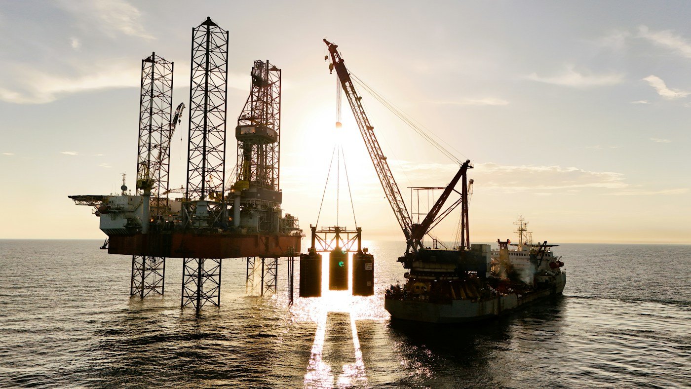 Large offshore vessel at sea representing a maritime and offshore accident claim