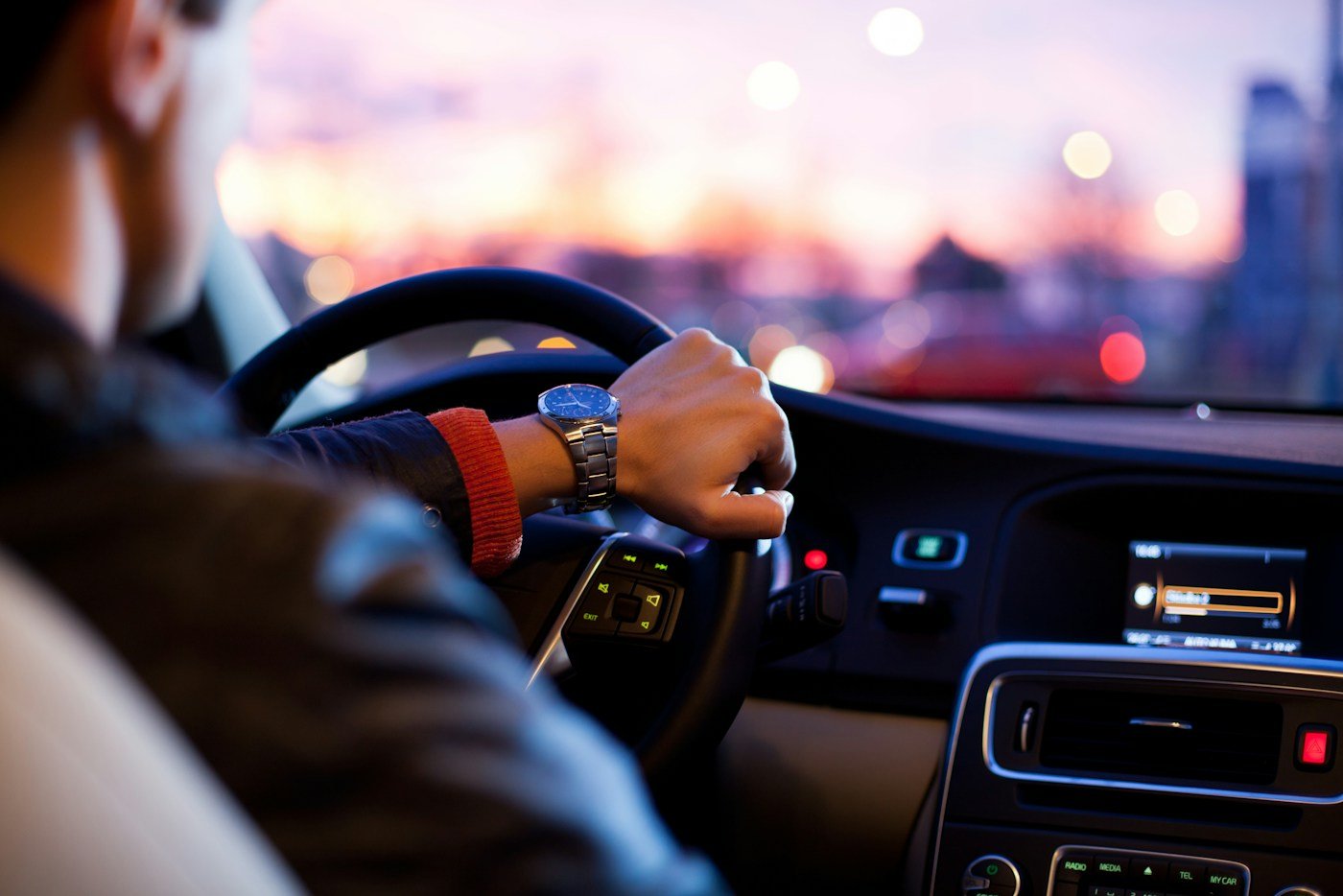 Driver behind the wheel representing a rideshare accident injury claim